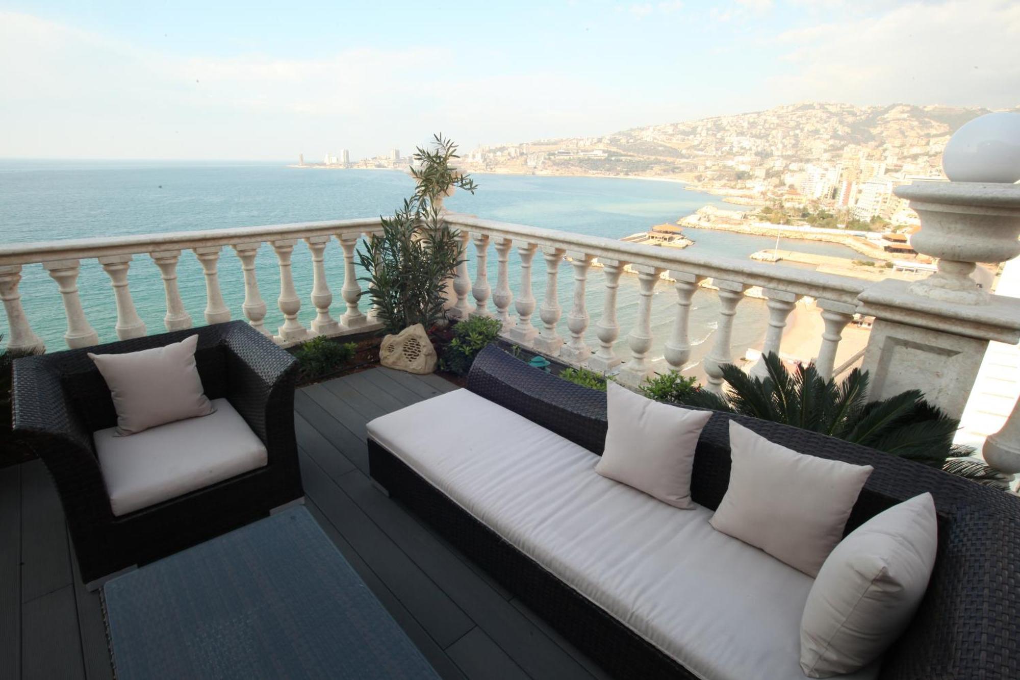 Portaluna Hotel & Resort Jounieh Eksteriør billede