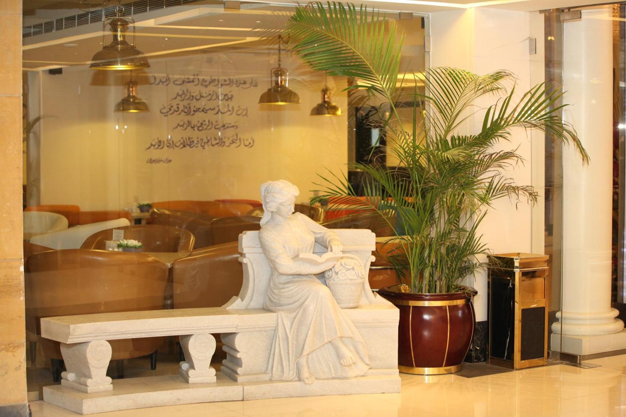 Portaluna Hotel & Resort Jounieh Eksteriør billede